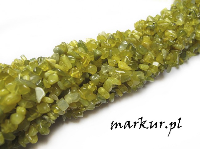 Jadeit oliwkowy sieczka drobna  4 - 8 mm sznur 80 cm (1)