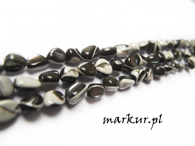 Macica perłowa czarna nugaty 4 - 8 mm sznur
