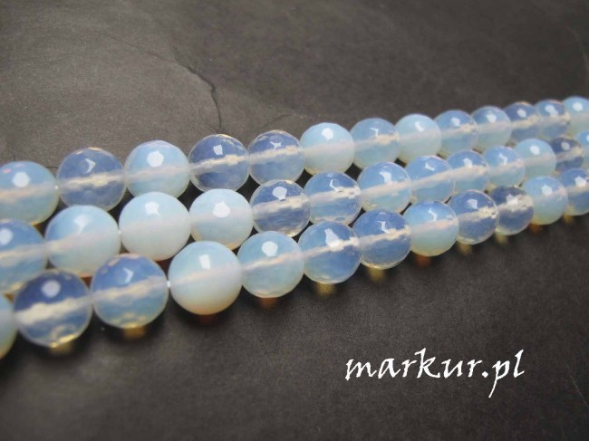 Opal biały fasetka 128 kula 10 mm sznur (1)