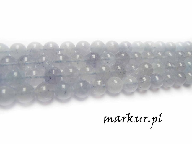 Kwarc w kolorze Akwamarynu  kula  8 mm sznur