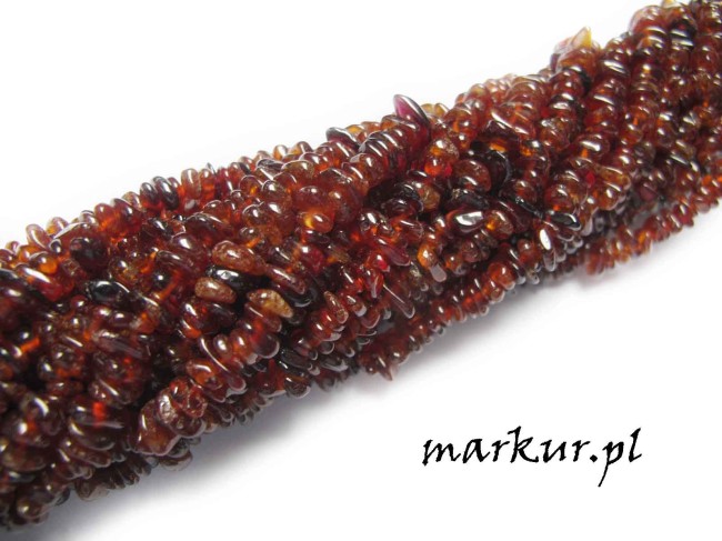 Granat pomarańczowy sieczka drobna  4 - 8 mm sznur 80 cm (1)