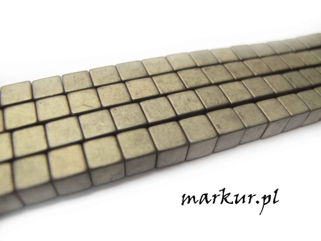 Hematyt kolor pirytu kostka matowa  6 mm sznur (1)