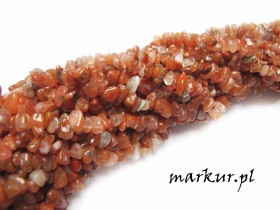 Chalcedon czerwony sieczka drobna  4  7 mm sznur 80 cm