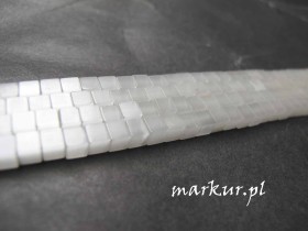 Kocie oko białe kostka  4 mm sznur