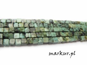 Turkus afrykański naturalny kostka  4 mm sznur
