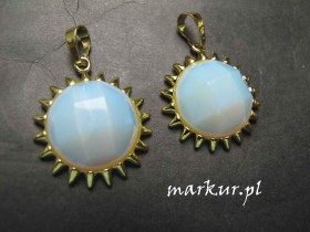 Obrazek dla: Opal mleczny fasetka zawieszka moneta 25 mm